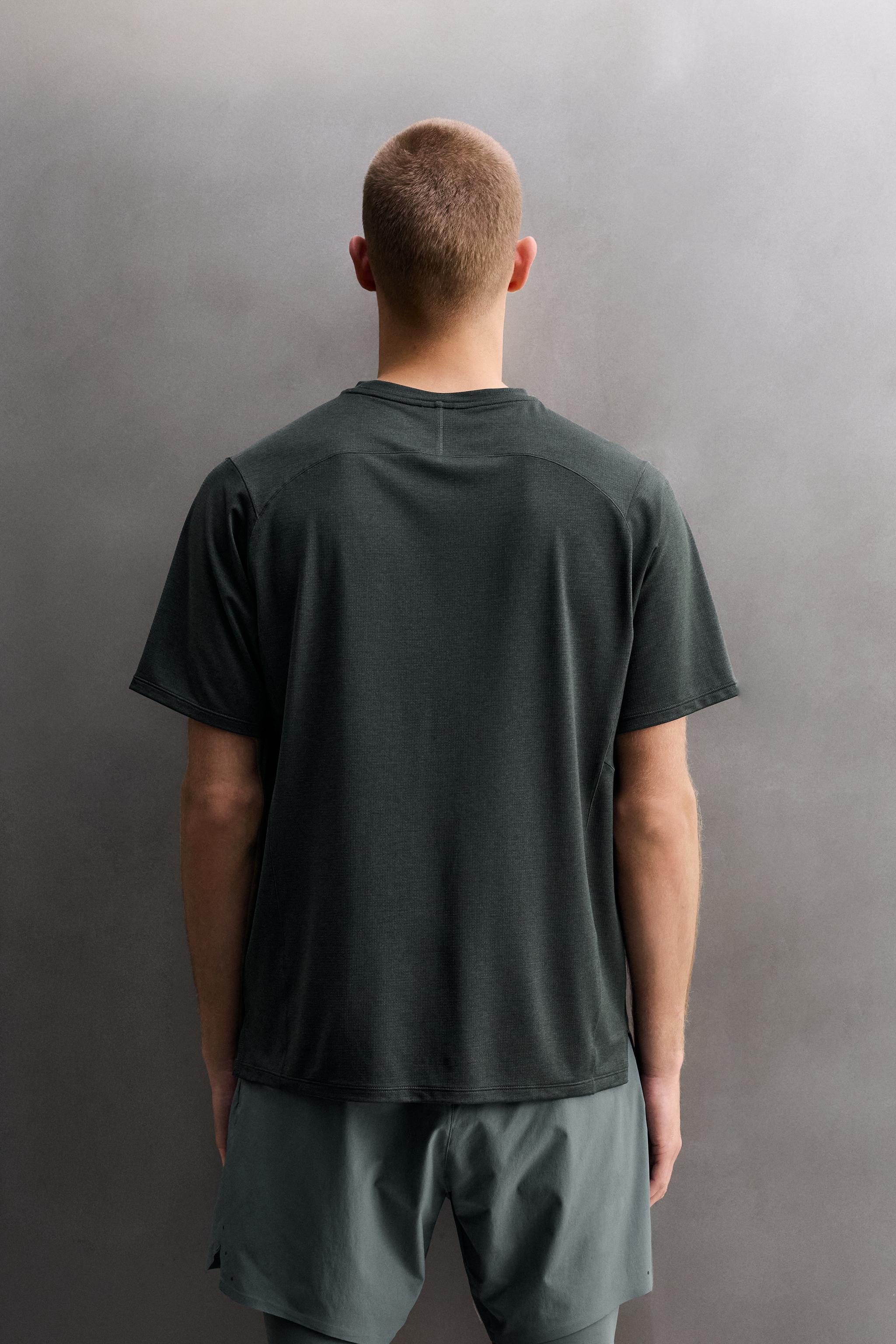 T-SHIRT TECHNIQUE STRUCTURÉ
